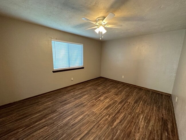 Photo - Downstairs Unit on Hilaman Golf Course Apartment