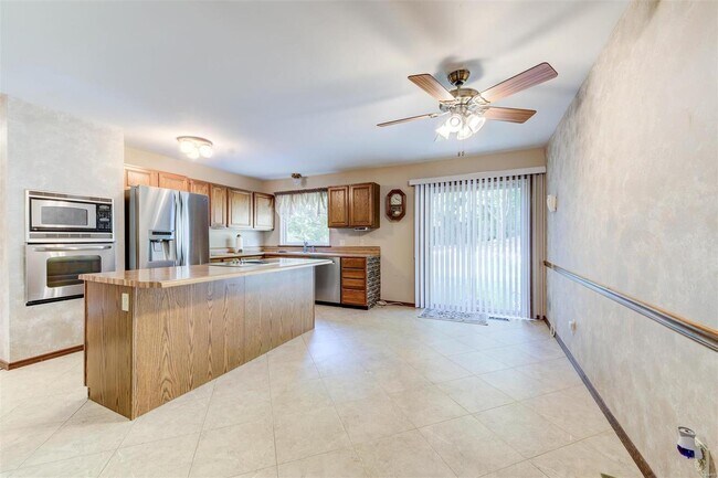 Building Photo - 69 Riverwood Estates Blvd