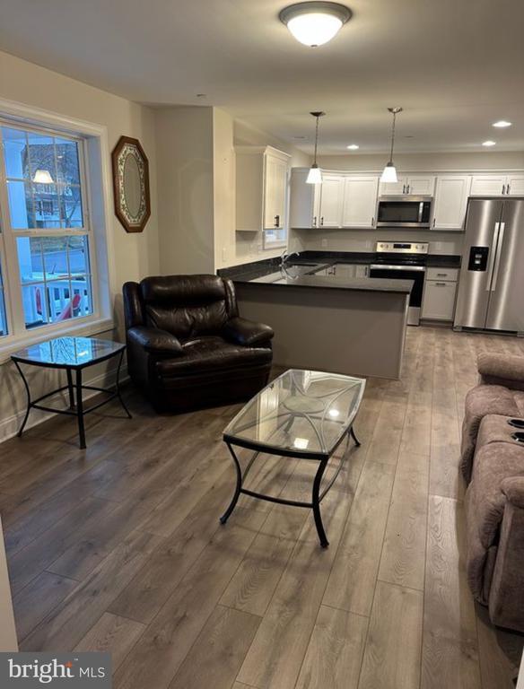 Foto del edificio - 8312 Sunnyview Dr