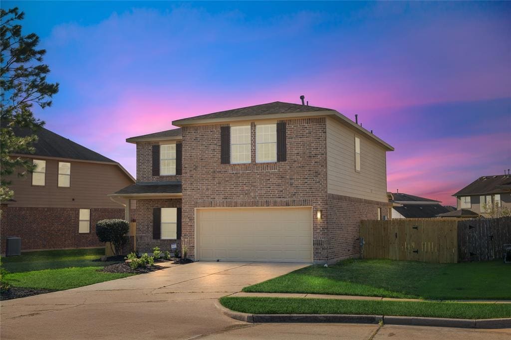 Foto principal - 3331 Clayton Terrace Dr
