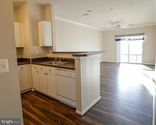 Foto del edificio - 11350 Aristotle Dr