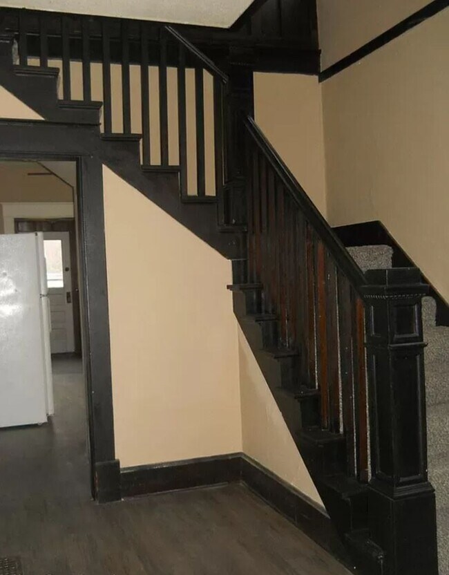 Foto del edificio - Available Now!