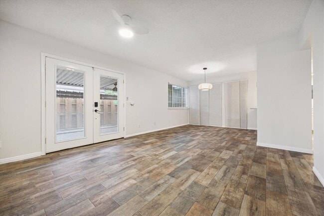 Building Photo - 2261 Triway Ln