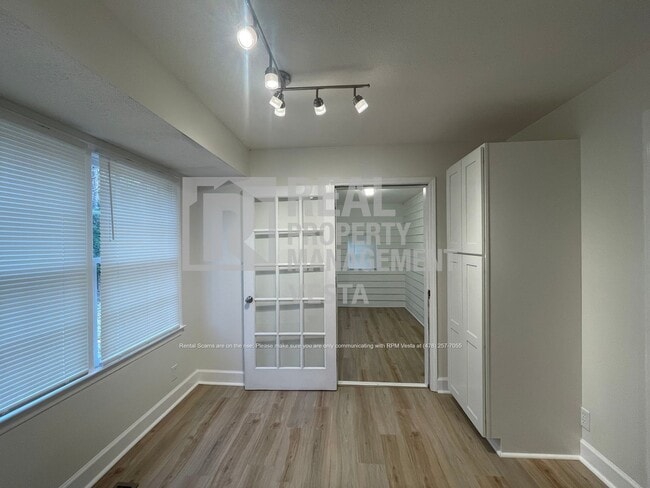 Foto del edificio - 2866 Glen Echo Dr