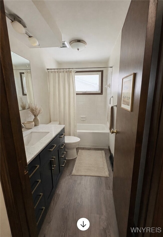 Building Photo - 427 Kaymar Dr