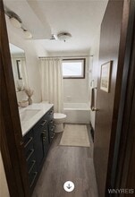 Building Photo - 427 Kaymar Dr