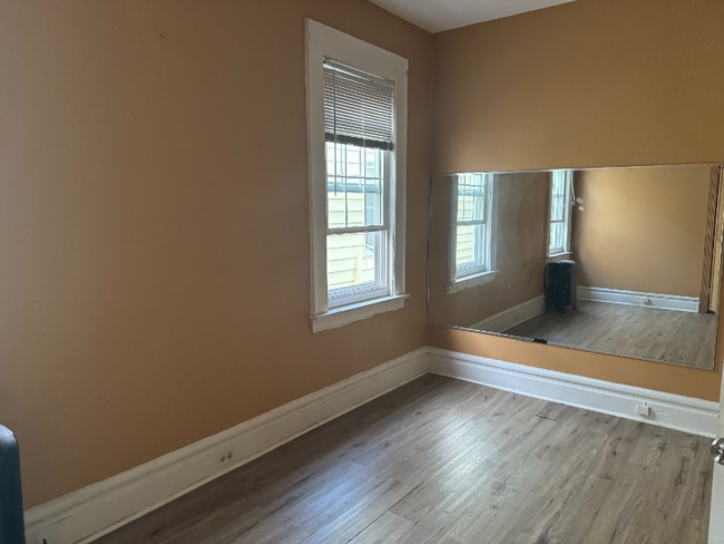 Foto del edificio - 35 Oak Ave