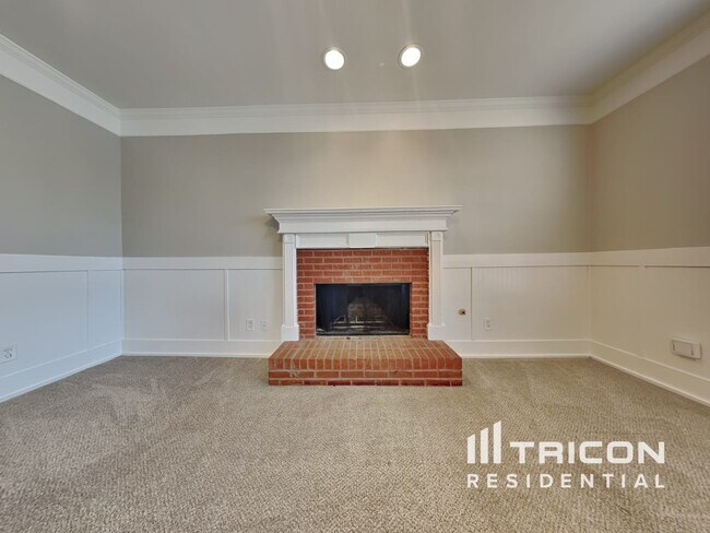 Building Photo - 320 Wisteria Way Covington GA