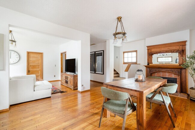 Foto del edificio - 1200 SW 20th Ave