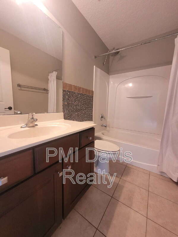 Foto del edificio - 680 Chestwood Chase Dr