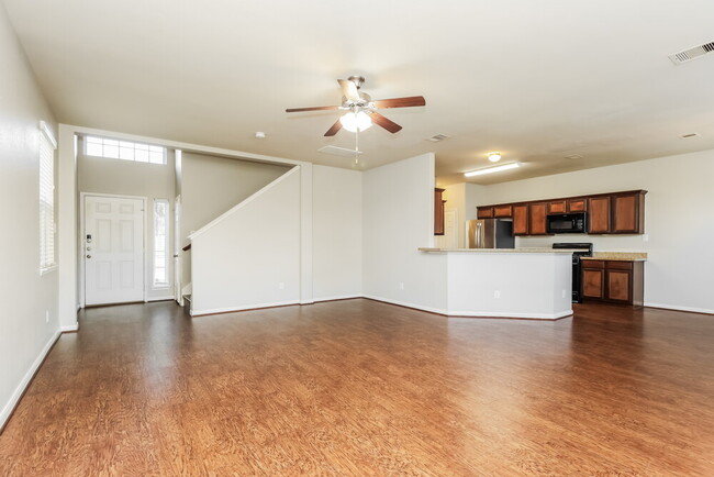 Foto del edificio - 9442 Green Mills Dr