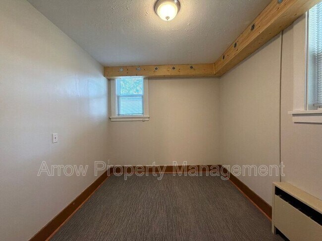 Foto del edificio - 411 7th St