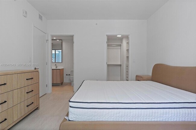Photo - 77 SE 5th Street Unit 1905 Apartment