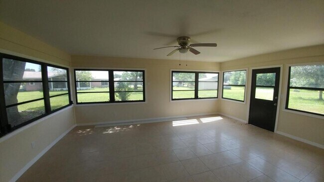 Building Photo - 5990 Talbrook Rd