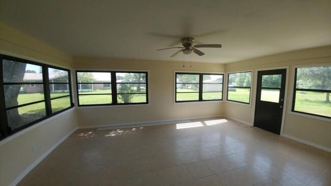 Foto del edificio - 5990 Talbrook Rd