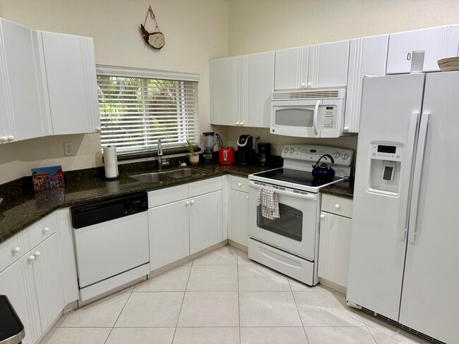 Foto del edificio - 15864 SW 10th St