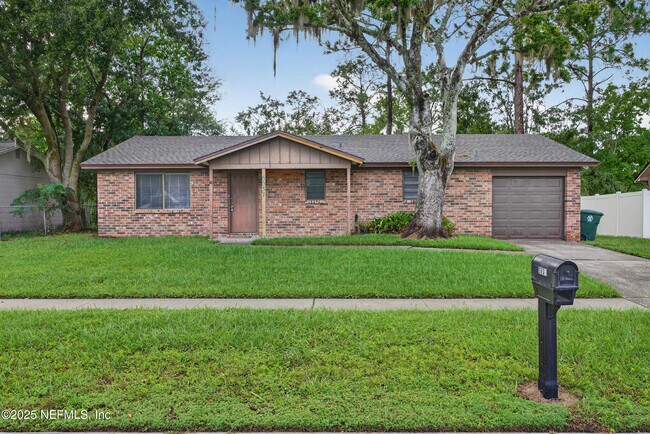 Foto del edificio - 9937 Moss Side Ln
