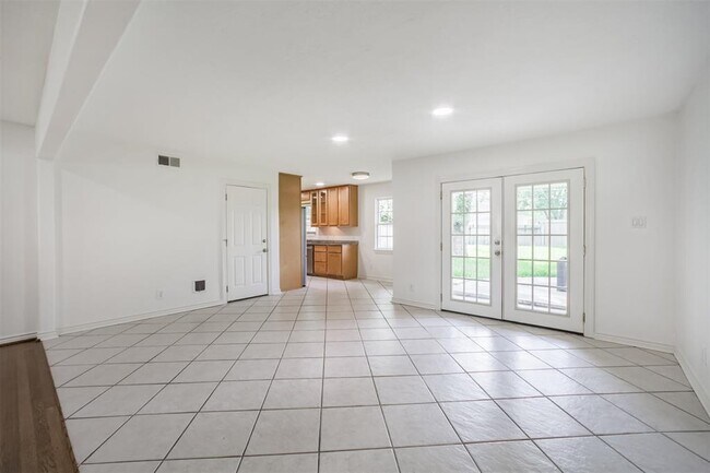 Foto del edificio - 10915 Cedarhurst Dr
