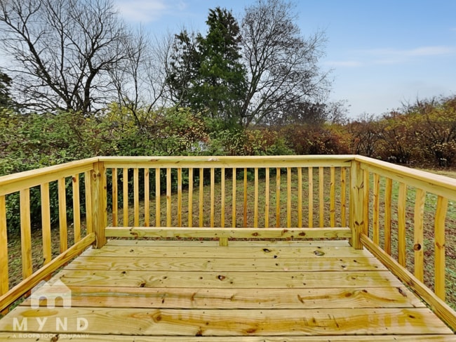 Building Photo - 305 Burlwood Ct