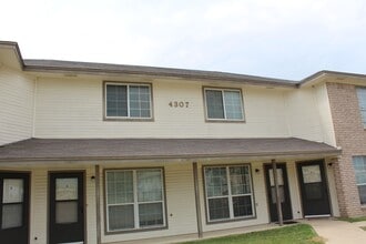 Building Photo - 4307 Mattie Dr