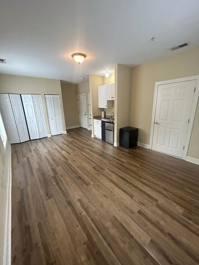 Foto del edificio - BUDGET BUSTER!  1st floor studio in the World Tour community