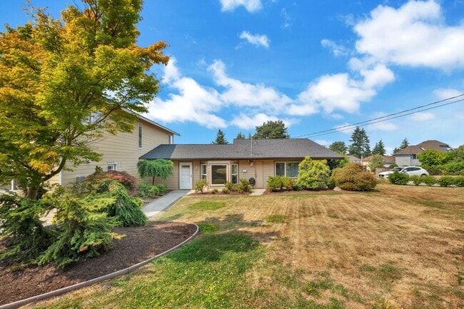 Photo - Comfortable 3BR/2BA Home in Kent – Fenced Backyard & Deck
