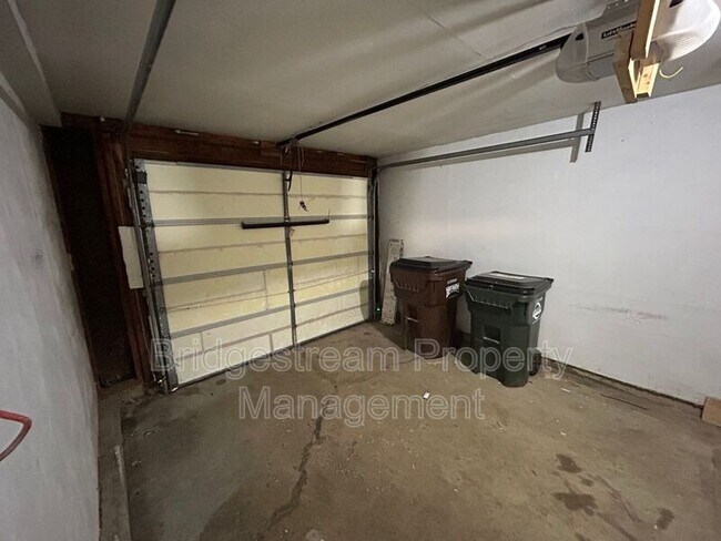 Foto del edificio - 407 Bramlage Ln
