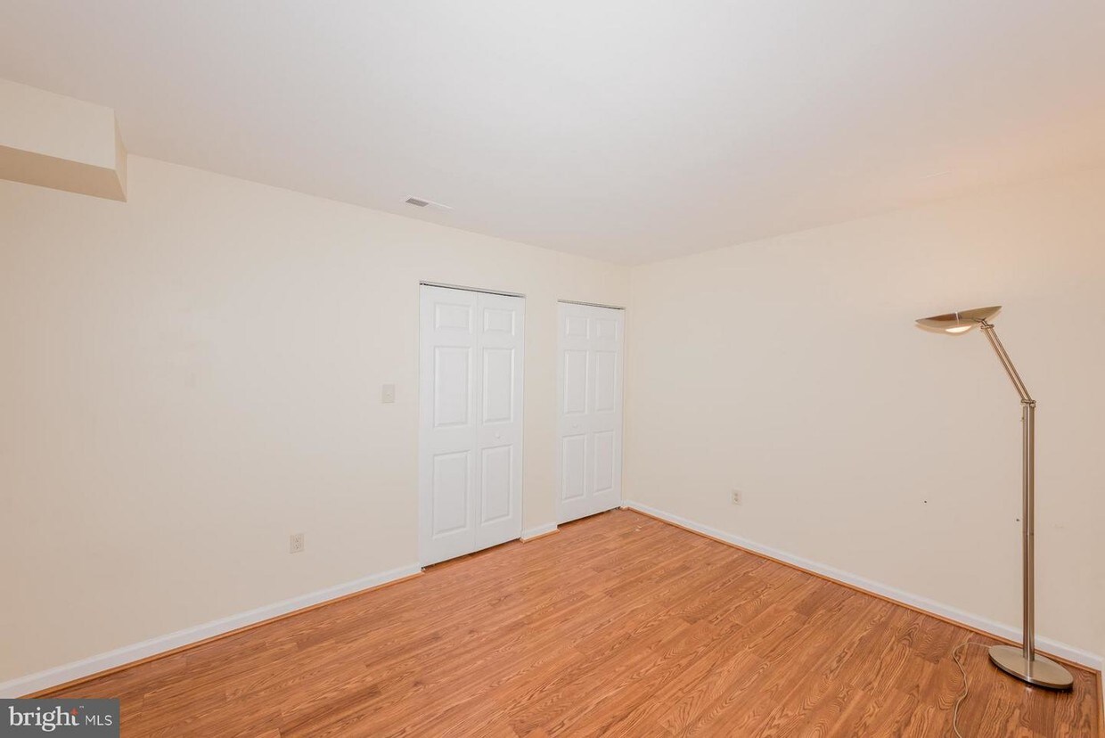 Foto principal - 6531 Sewells Orchard Dr