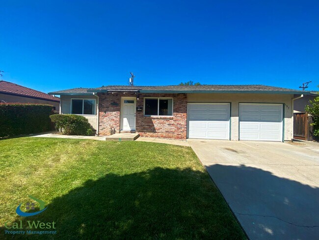 Foto del edificio - $3195 - Remodeled 2Bed/1 Bath Duplex in th...