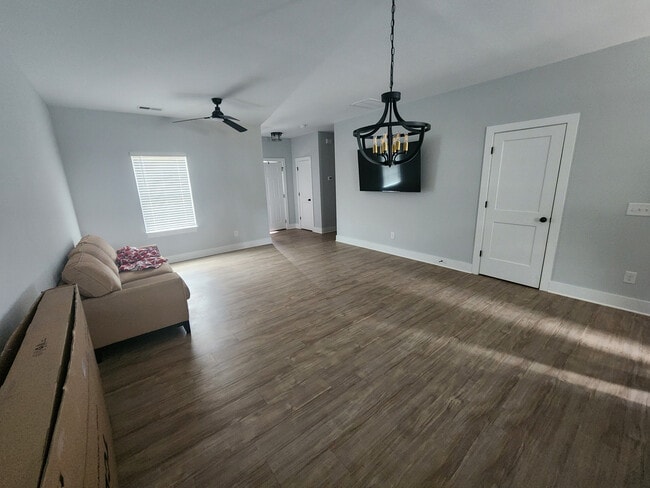 Building Photo - Room in Townhome on St James St NW