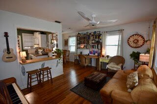 Building Photo - 2854 Stanwood Ave