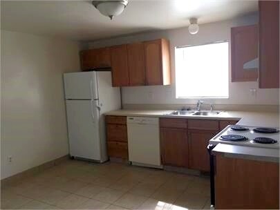 Foto del edificio - 265 E Center St