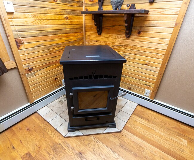 Building Photo - 10278 County Rd 8