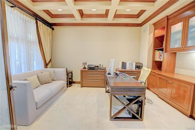 Building Photo - 7 br, 8 bath House - 69 W Longden Ave
