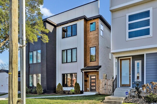 Photo - Gorgeous FULLY FURNISHED Home Just Off Charlotte Ave.