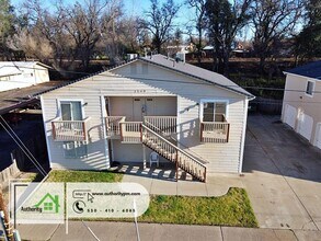 Building Photo - 1549 Bruce Dr