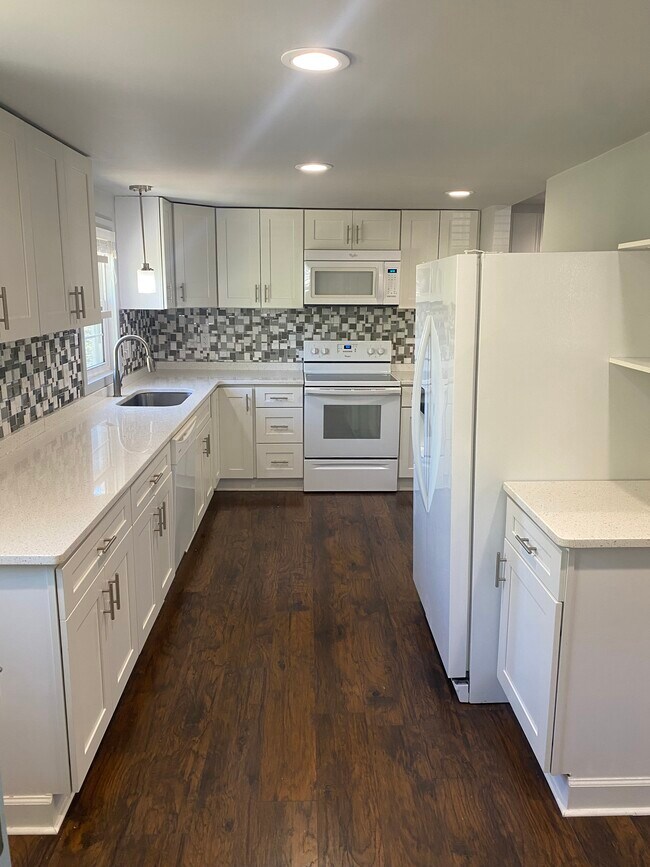 Kitchen - 206 Bellmore Ave