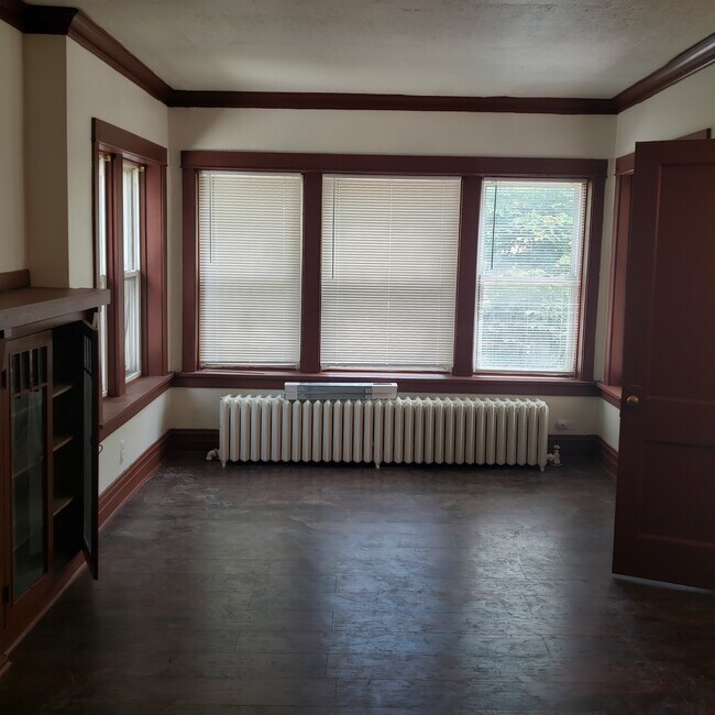 Living Room - 7000 S Rockwell St
