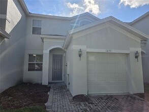 Building Photo - 1055 La Mirada Ct