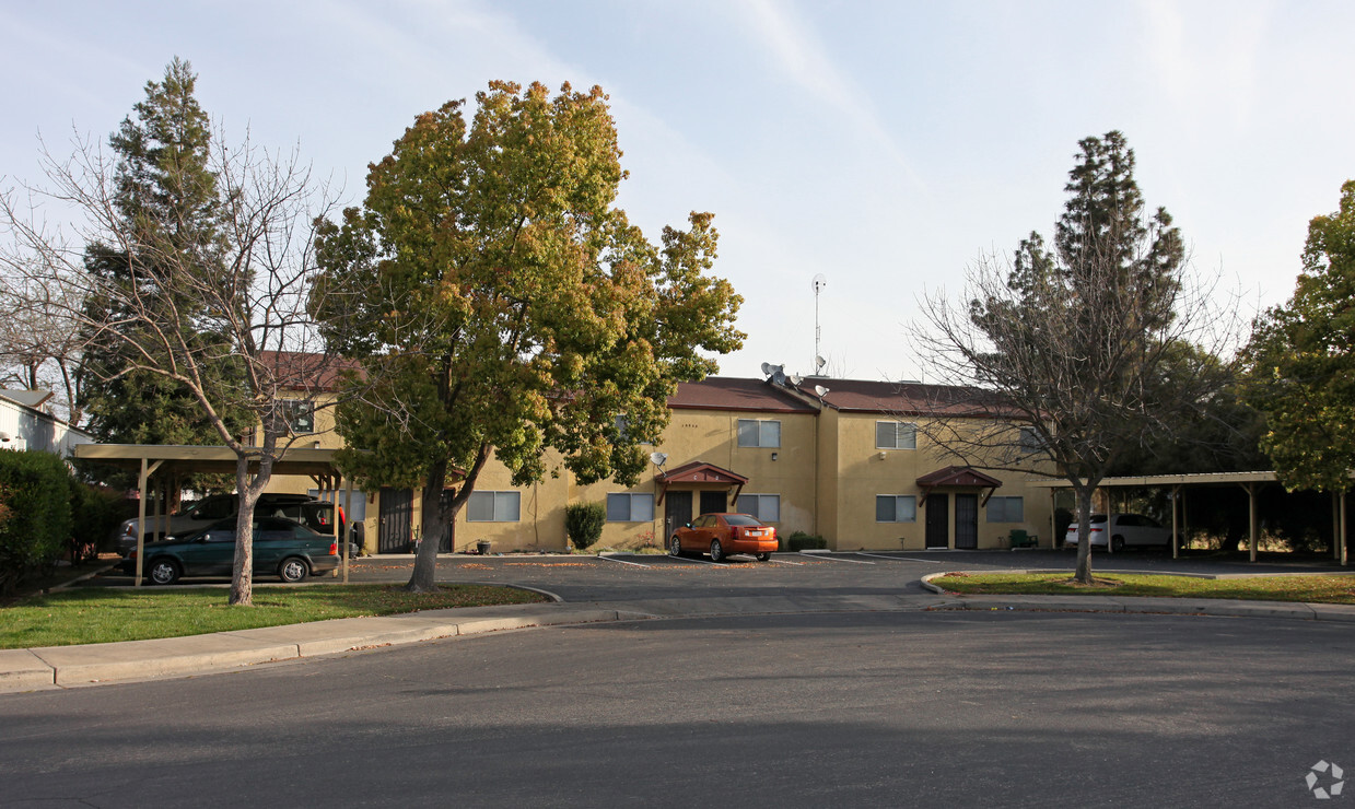 Foto principal - 19940 2nd St