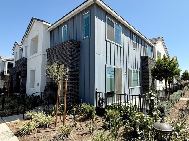 Primary Photo - 2704 Carlton Privado
