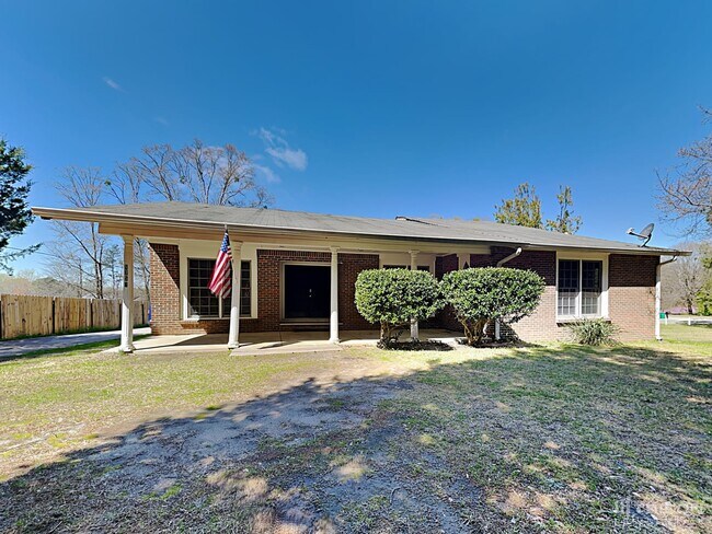 Building Photo - 5750 Westside Rd