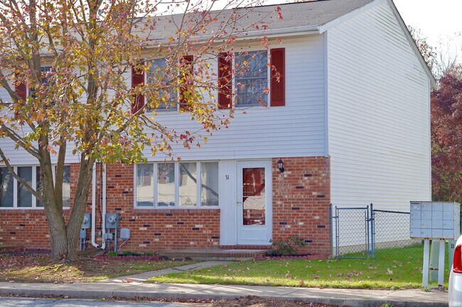 Front - 31 Transom Court