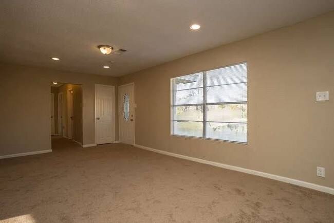 Building Photo - 1030 Chatwood Ln