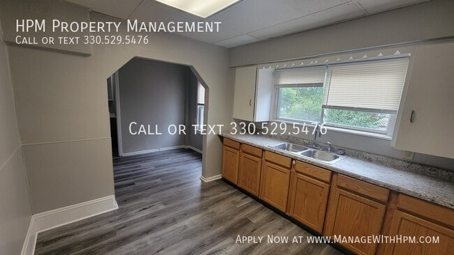 Building Photo - 1615 Manchester Rd