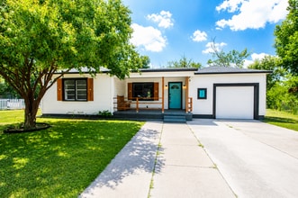 Building Photo - 917 Crockett Ct