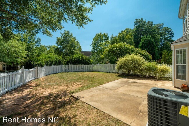 Building Photo - 3 br, 2.5 bath House - 1024 Goldmist Lane