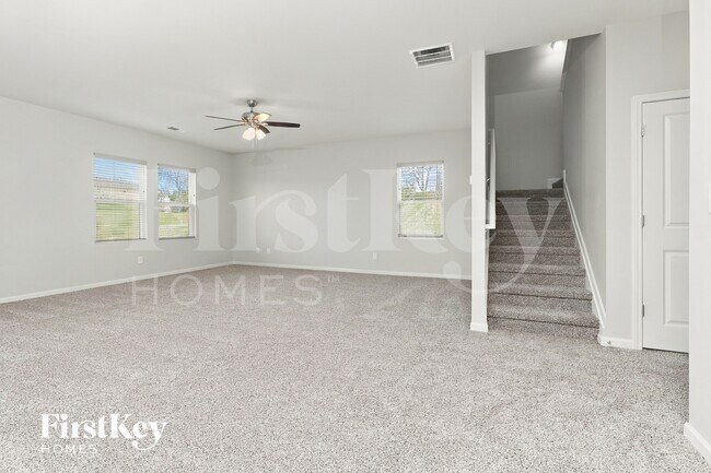 Building Photo - 148 Andria Wy NW