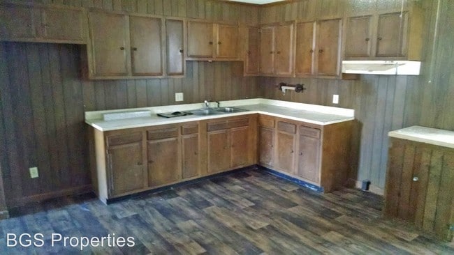 Building Photo - 3 br, 1 bath House - 1110 Upper Finley Rd