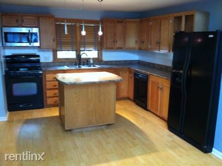 Building Photo - 2118 Evergreen Ave